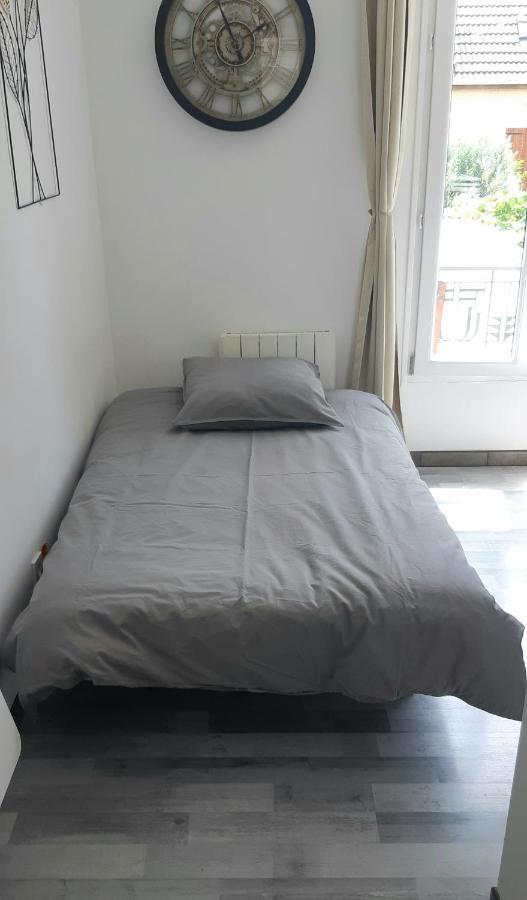 Warm Studio En Duplex Proche Paris Et Disney Apartment Neuilly-Plaisance Exterior foto